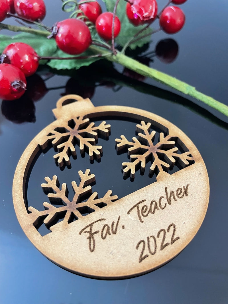 PERSONALISED CHRISTMAS BAUBLE ORNAMENT FAV TEACHER | HANGER | DOCORATION | XMAS | CUSTOM | PLYWOOD